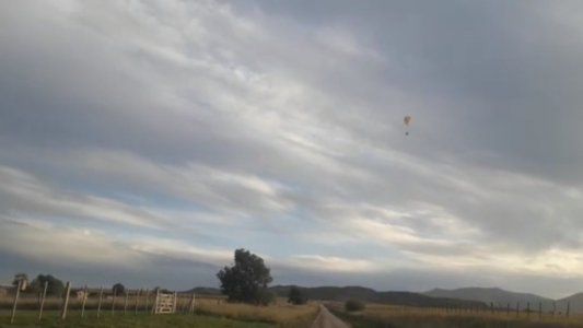 Sierra de la Ventana: detuvieron a un hombre de 68 años que violó la cuarentena para volar en parapente