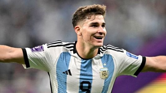 La guapeada de Julián Álvarez que terminó en el segundo gol de la Selección Argentina
