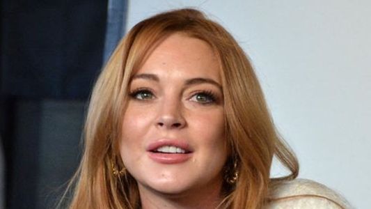 Despedazan a Lindsay Lohan por defender a Harvey Weinstein