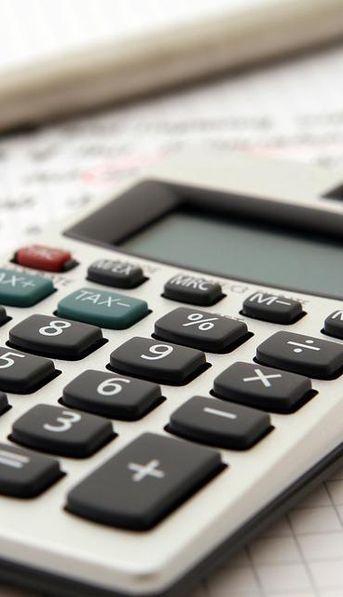 Octubre llega con un nuevo golpe al bolsillo: los 11 aumentos que trae el mes por efecto de la inflación