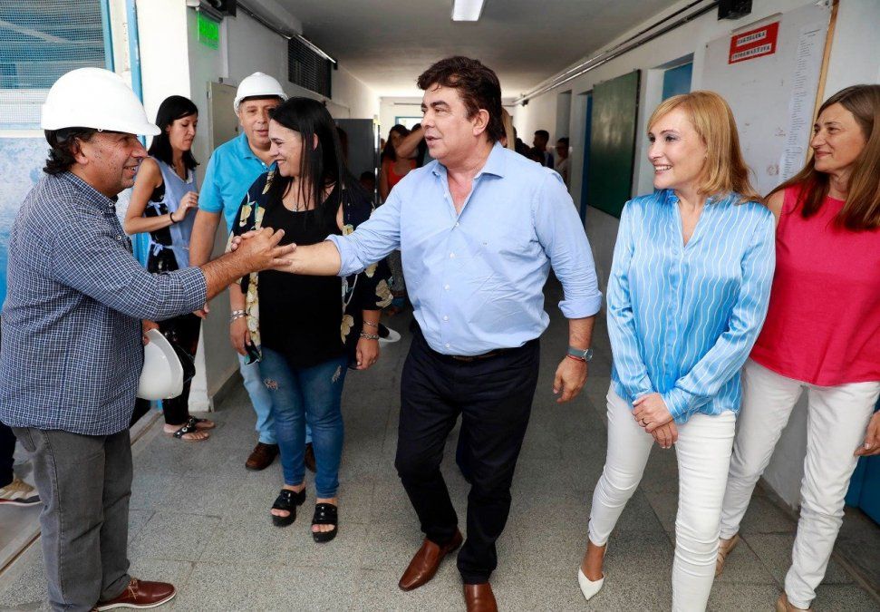 En medio de cruces por el inicio de clases, la Matanza anunció un mega plan de inversión para la Educación de $1.000 millones