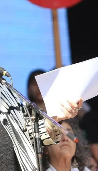 Un fiscal denunció a Estela de Carlotto por sus dichos contra Javier Milei