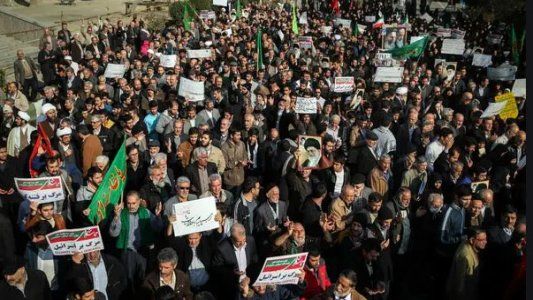 Tercer día de protestas en Irán: el foco de los reclamos apuntan a las autoridades locales por el derribo del avión ucraniano