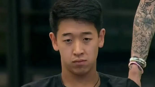 Martín Ku de Gran Hermano recibió un polémico grito del exterior y quedó preocupado