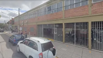 Un alumno de 14 años amenazó con dispararle a la directora de la escuela y la Policía tomó una importante decisión