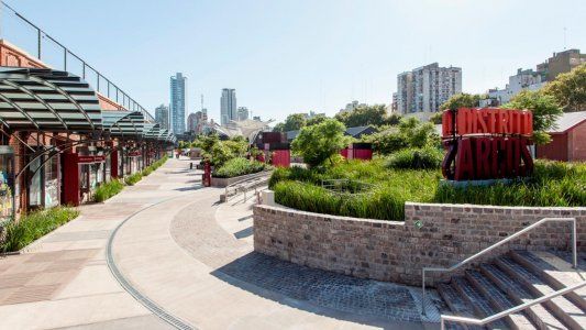 Detuvieron a un policía acusado de violar a una adolescente en un shopping de Palermo