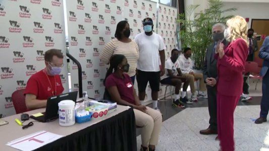 Por qué Italia y Estados Unidos comienzan a mostrar los primeros resultados positivos de la vacunación