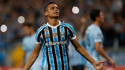 Gremio goleó 4 a 0 a Atlético Tucumán y será rival de River en la semifinal