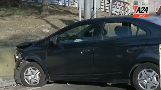 Un conductor que venía a contramano protagonizó un violento choque en la Costanera