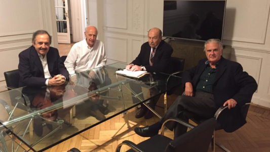 Sin definir si será candidato, ahora Lavagna se reunió con Alfonsín y otros radicales críticos
