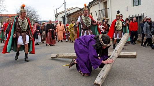 Murió durante la recreación del Vía Crucis y nadie le creyó