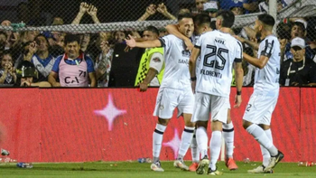 Central Córdoba ganó la Copa Argentina tras vencer a Vélez y sumó el primer título de su historia