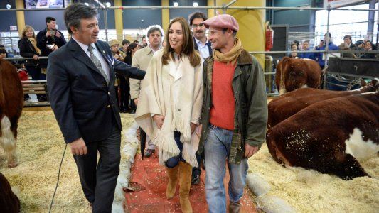 Sin hablar de la denuncia por los aportantes, Vidal hizo una visita exprés y “cuidada” a la Rural