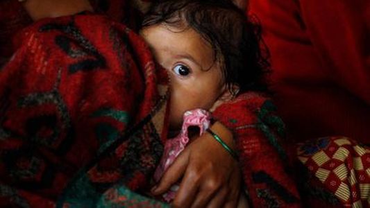 Una beba de once días murió luego de ahogarse con leche materna