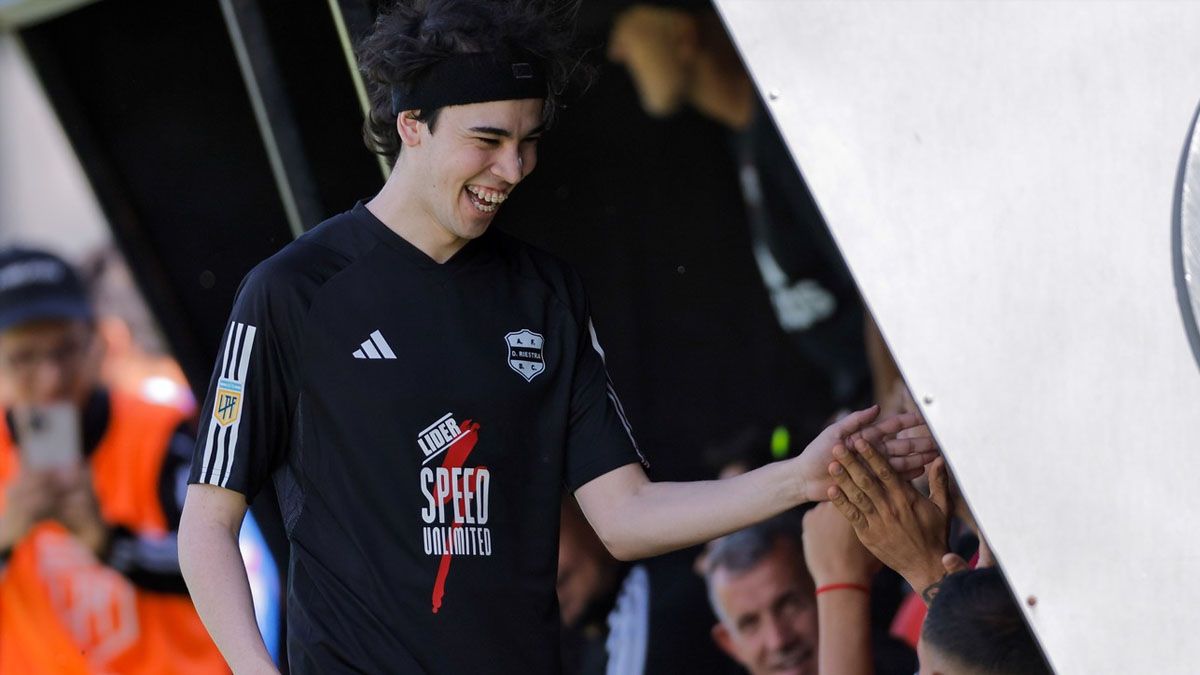 El INESPERADO descargo de Deportivo Riestra tras la polémica por el debut del streamer Spreen