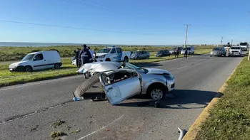 Viajaba con su mamá y el auto se partió en dos: el trágico final de un nene de 2 años