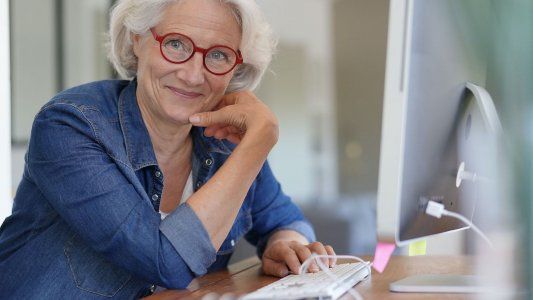 Baby Boomers: la última generación argentina de la cultura del trabajo que se resiste al descanso