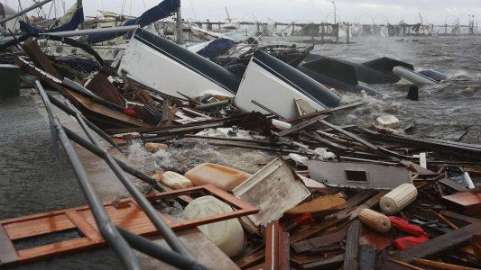 FOTOS y VIDEOS / Los devastadores efectos del huracán Michael en Florida