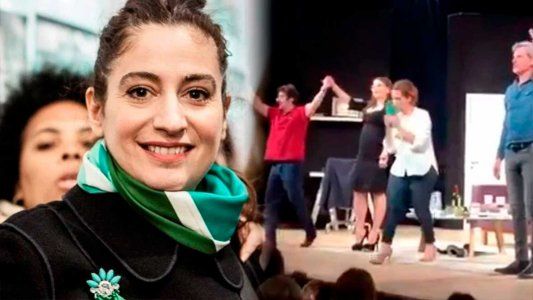 El emotivo momento que vivió Muriel Santa Ana en el teatro en apoyo al aborto legal