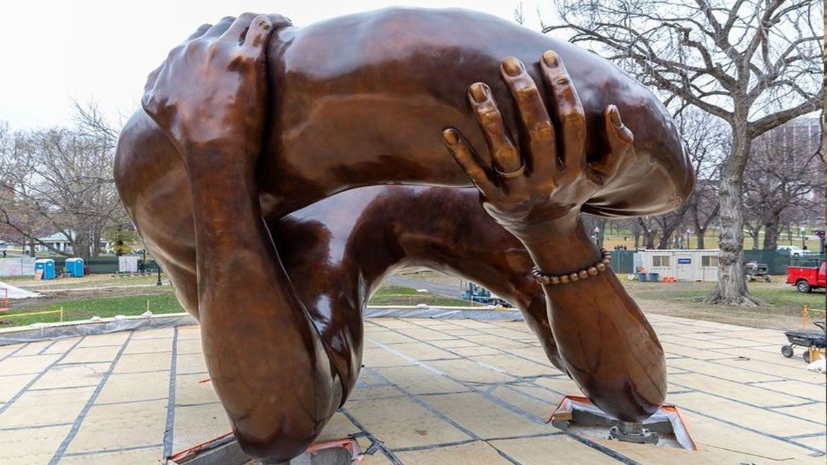 La escultura que homenajea a Martin Luther King y a su esposa en Boston