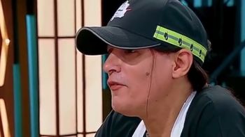 susto en masterchef: hernan de mala fama sufrio un accidente mientras cocinaba y tuvo que recibir asistencia