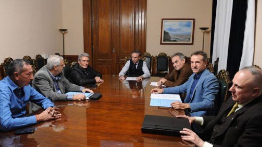 Se sigue trabando la reforma laboral: Pichetto le prometió a la CGT que “no va a pasar” por el Senado el nuevo régimen de indemnizaciones