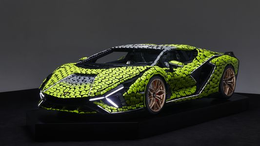 Lego y su Lamborghini Sián hecho con 400.000 piezas