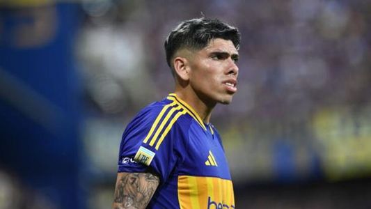 Carlos Palacios en problemas: la sanción que recibió tras faltar al entrenamiento de Boca