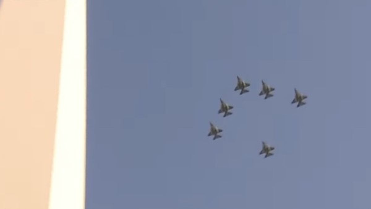 Video: así fue el vuelo rasante de los aviones de combate F-16 por la Ciudad de Buenos Aires