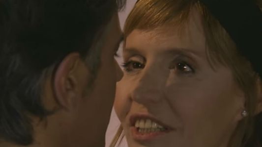 Caliente encuentro entre Pablo Echarri y Esther Goris en La leona