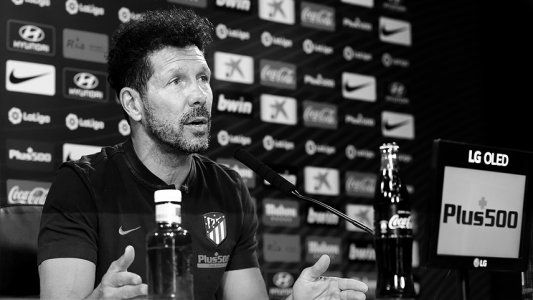 El Cholo Simeone, resignado, admitió: En España son siempre dos los que pelean por el título