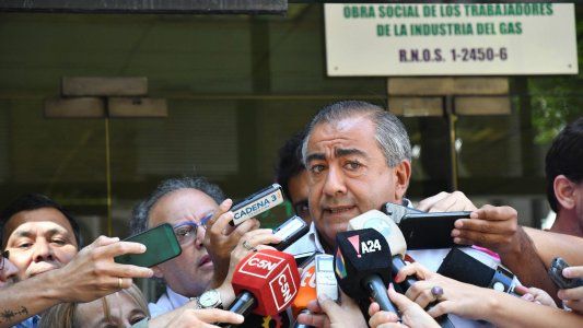 Crisis total en la CGT: los gordos buscan un líder y el moyanismo le reza a “San Hugo”