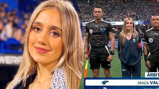 Las tremendas reacciones al ver a Morena Beltrán con los árbitros en el partido de la Selección