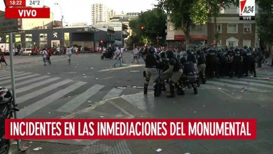 Desde la Ciudad reconocen que se falló en la seguridad cuando el micro de Boca entró al Monumental