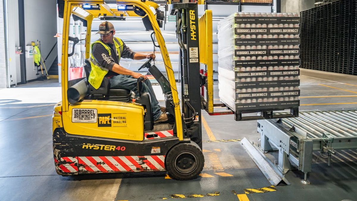 Tras el anuncio del Gobierno sobre beneficios para importadores de productos terminados, la UIA manifestó su preocupación por lo que consideran un trato desigual para la industria. (Foto Pexels)