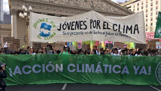 Miles de jóvenes se movilizaron en 30 ciudades de Argentina contra el Cambio Climático