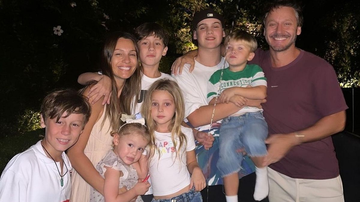 Las fotos de Pampita y Benjamín Vicuña celebrando el cumple de Bautista con todos sus hijos juntos