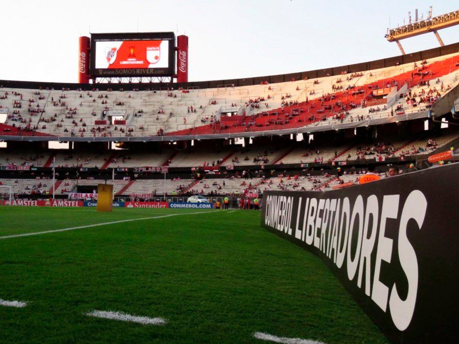 Los insólitos requisitos a los hinchas de River en Colombia