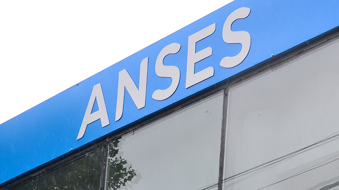 ANSES: quiénes podrán acceder al bono extra de $35.179 en diciembre 2024