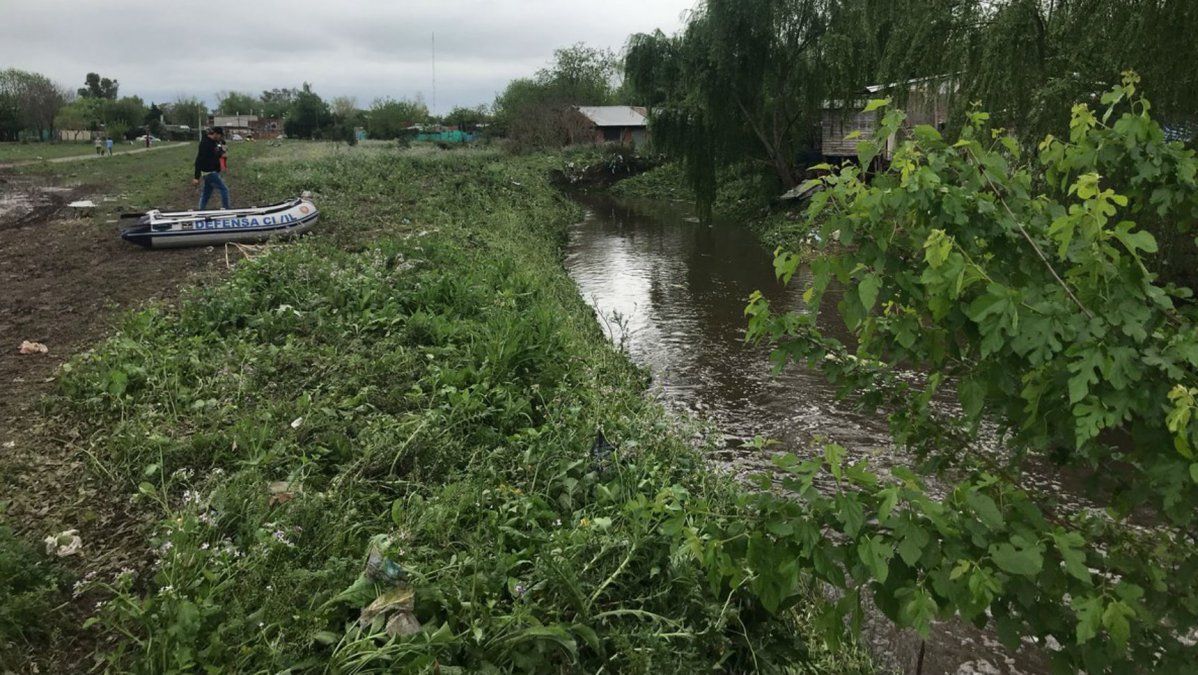 Encontraron muerto a un adolescente que se tiró a nadar durante la tormenta