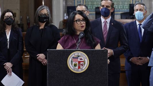Escándalo en Los Ángeles por comentarios racistas de concejales latinos contra sus pares