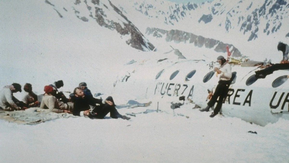 Los sobrevivientes en la cordillera. (Foto: archivo)