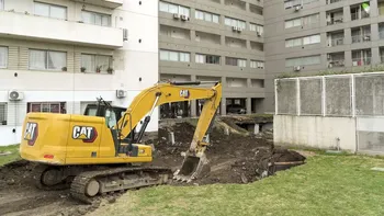 Derrumbe en Parque Patricios: los vecinos pudieron volver a sus departamentos para retirar pertenencias