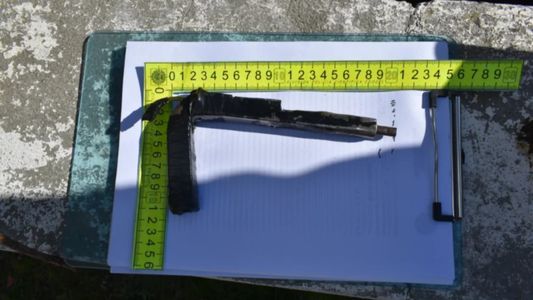 Un nene de 13 años fue encontrado con un arma tumbera en un jardín de infantes de Esquel