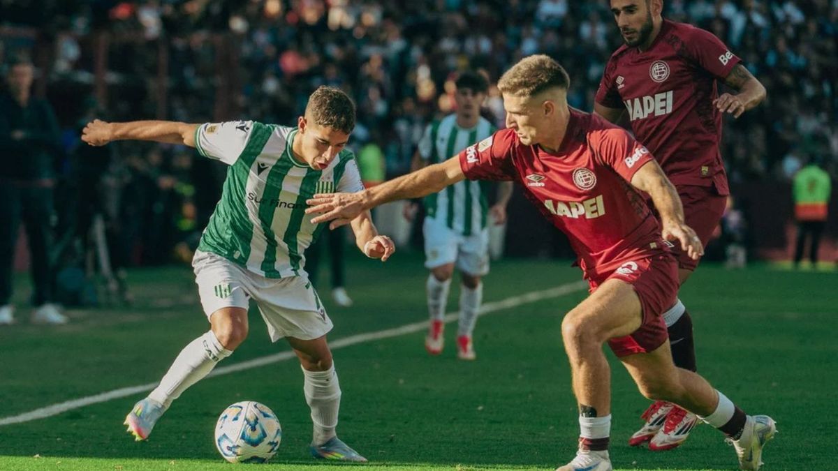 Clásico del Sur: Lanús empató con Banfield y aún no asegura su clasificación. (Foto: NA)