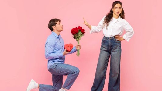 Cómo se comporta cada signo cuando tiene miedo de enamorarse, según la astrología