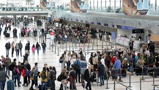 Viajes al exterior: las cinco claves para financiar los pasajes y otros servicios turísticos al exterior