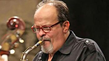 Murió un saxofonista argentino por el Coronavirus en España