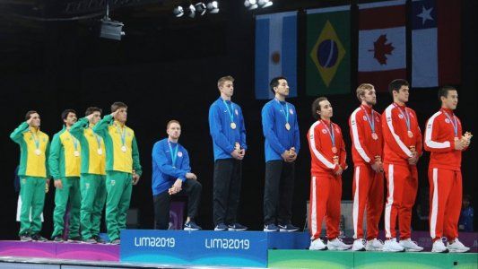 Race Imboden, el esgrimista que se arrodilló durante la entrega de medallas en protesta a Trump: Es un presidente que propaga el odio