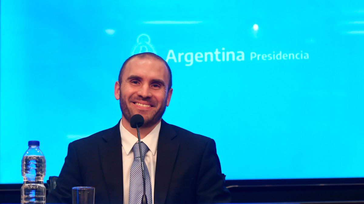 Diálogos con José Tasa: del estreno de Guzmán en los mercados a la ácida crítica de un reconocido economista